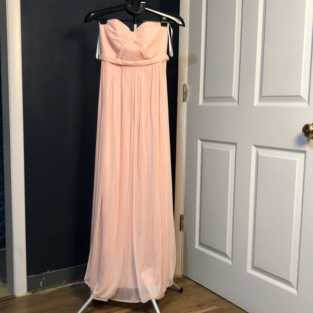Elegant Strapless Peach Gown David’s Bridal Size 0